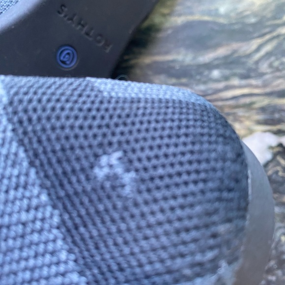 ROTHYS BLACK CAMO WITH BLUE EDGES. Great condition. Slight glue showing 8.5 - Picture 15 of 15